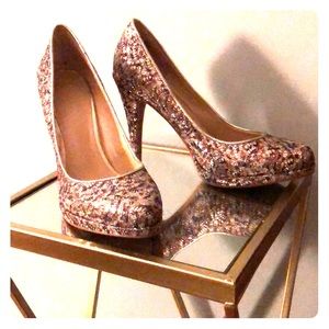 Sparkle pumps
